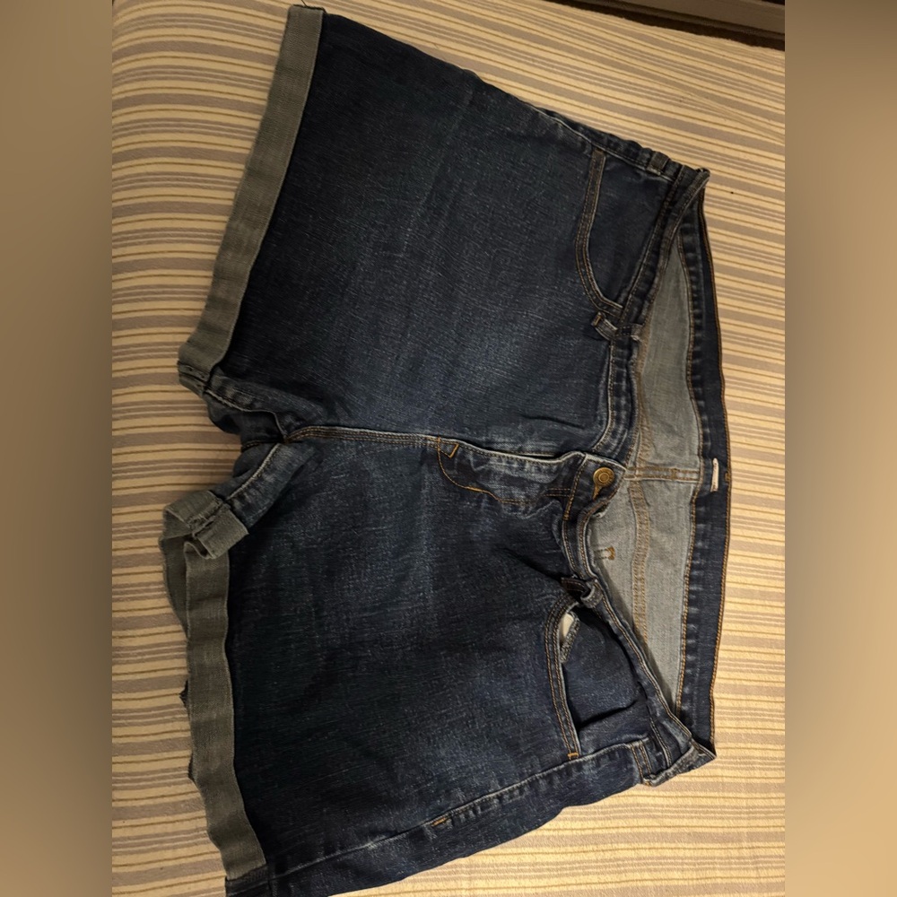 Old Navy 3.5” Jean Shorts